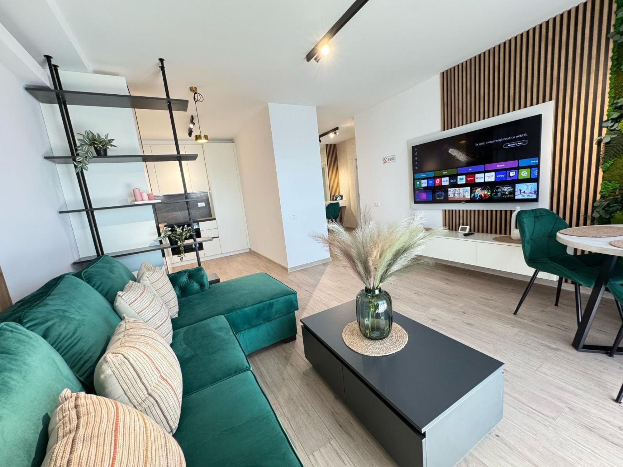 Luxury Apartments Avanera With 1&2 Bedroom With Parking Suceava Eksteriør billede