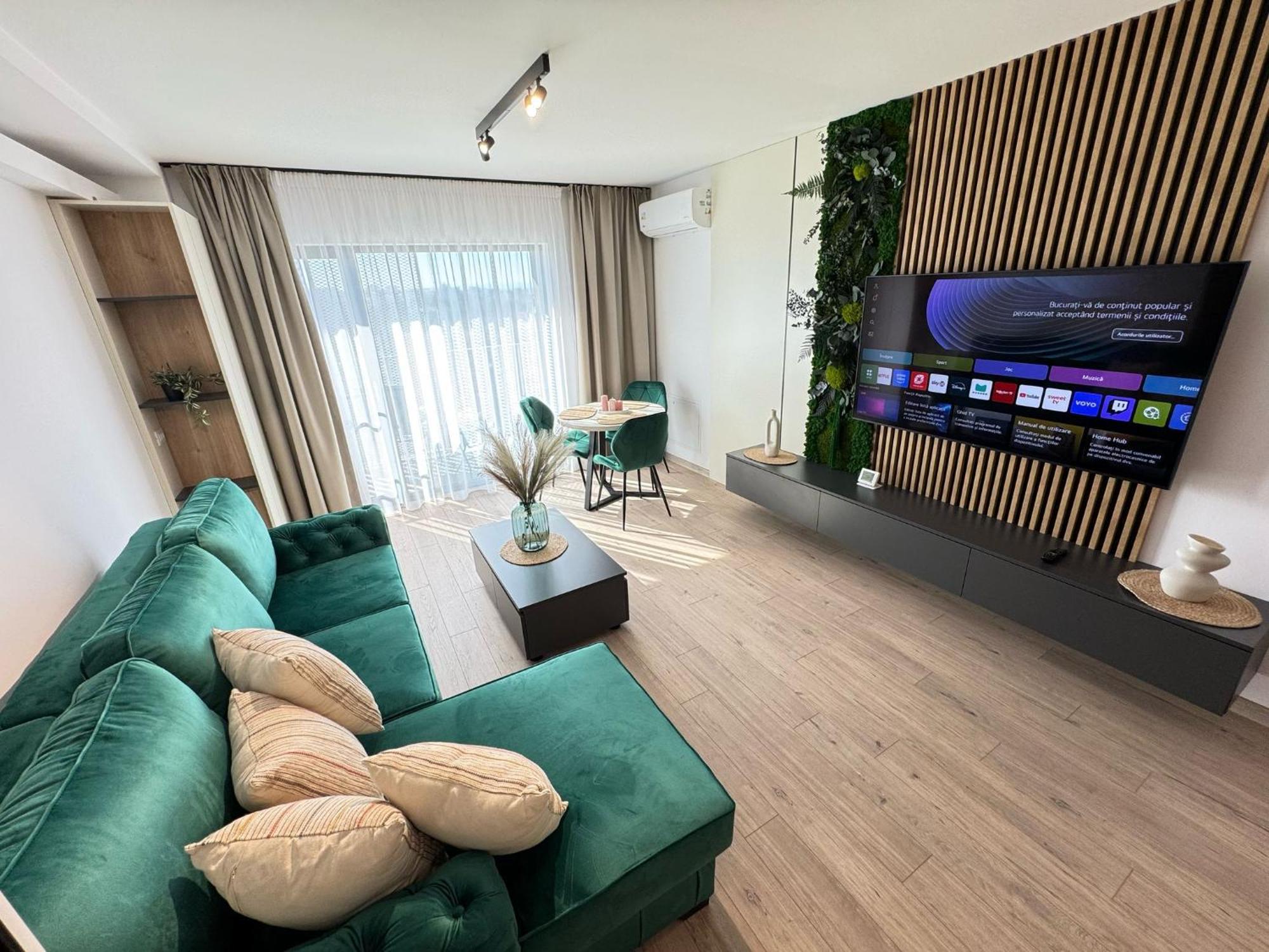 Luxury Apartments Avanera With 1&2 Bedroom With Parking Suceava Eksteriør billede