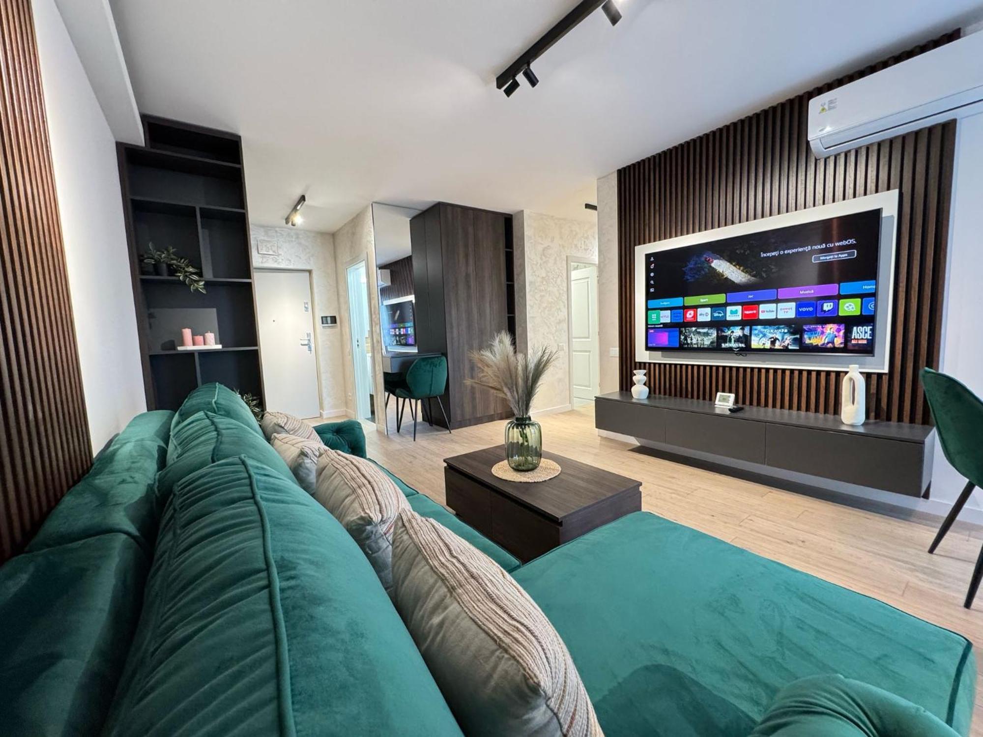 Luxury Apartments Avanera With 1&2 Bedroom With Parking Suceava Eksteriør billede